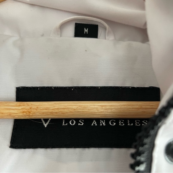 White Guess Winter Jacket with Faux Fur-lined Hood - Picture 6 of 10